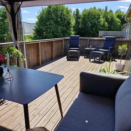 Tatil Evi Familievennlig Bolig Med Fine Utearealer
