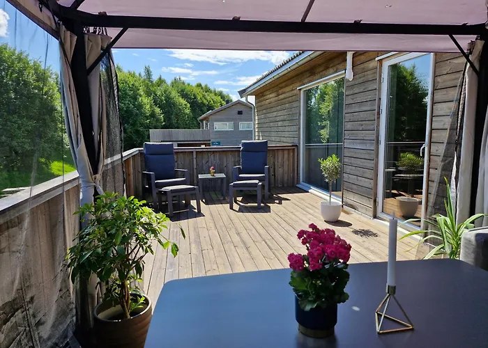 Familievennlig Bolig Med Fine Utearealer 度假居 桑讷菲尤尔